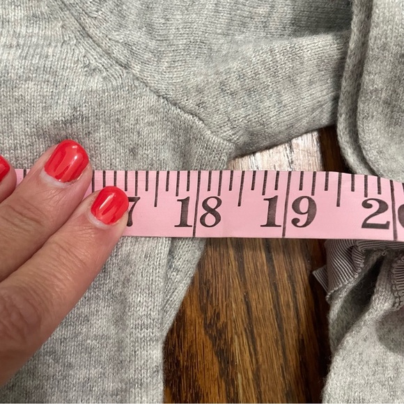 Ted Baker London Gray Sweater Bow Sleeves Cutout Lightweight Size 2 - Picture 7 of 10